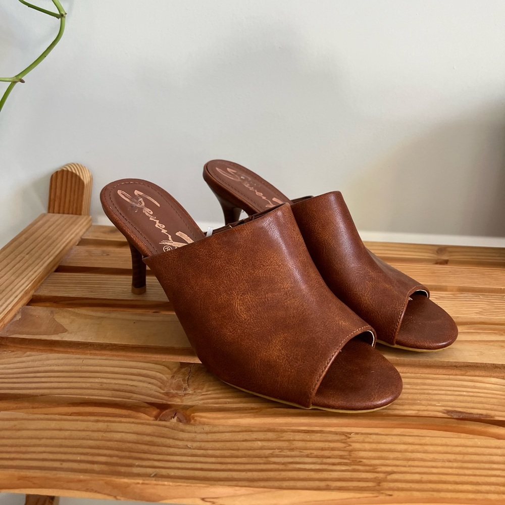 Brown Mule Heels
